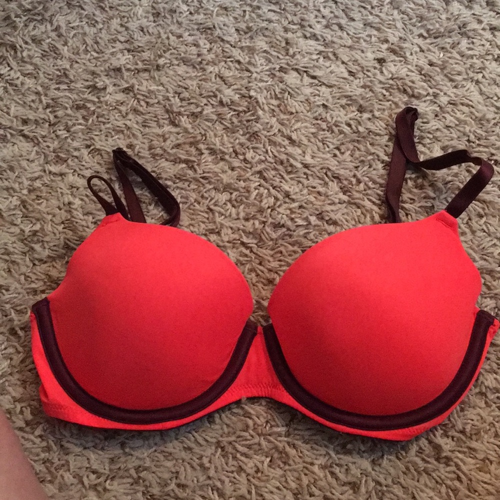 victoria’s secret PINK bra